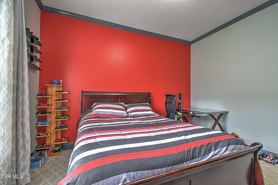 Photo #35: 176 Woodmont Avenue