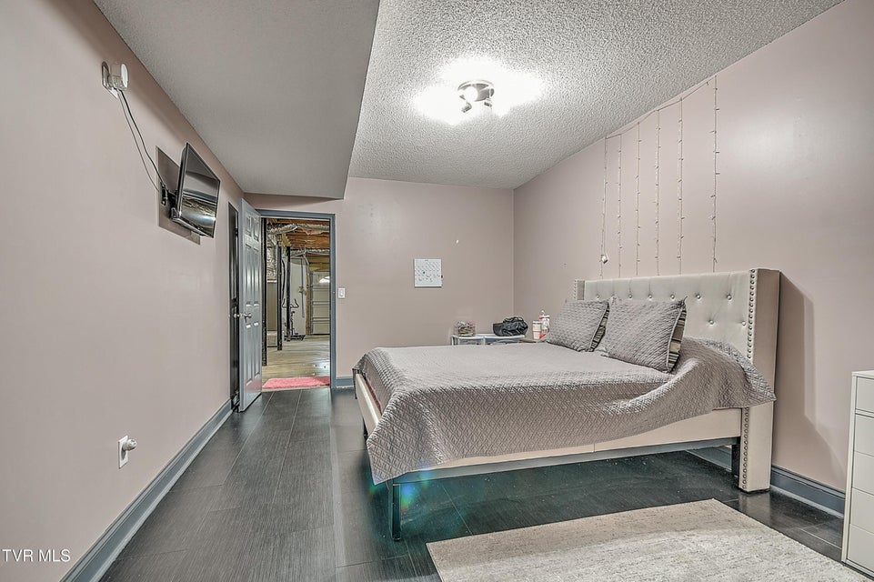 Photo #45: 176 Woodmont Avenue