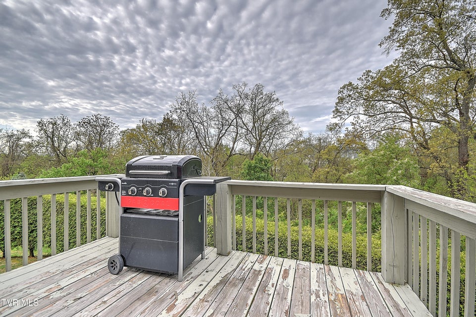 Photo #52: 176 Woodmont Avenue