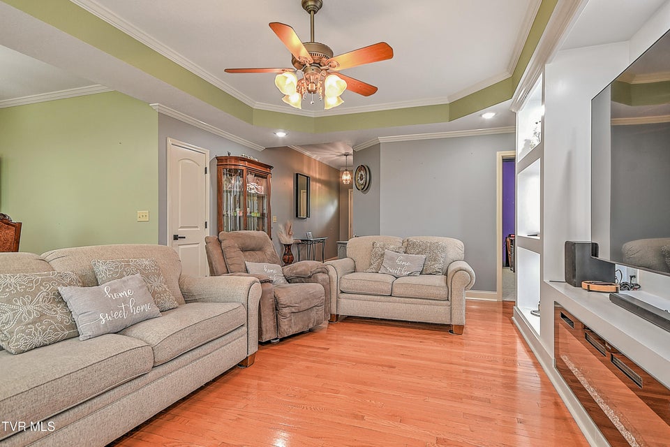 Photo #9: 176 Woodmont Avenue