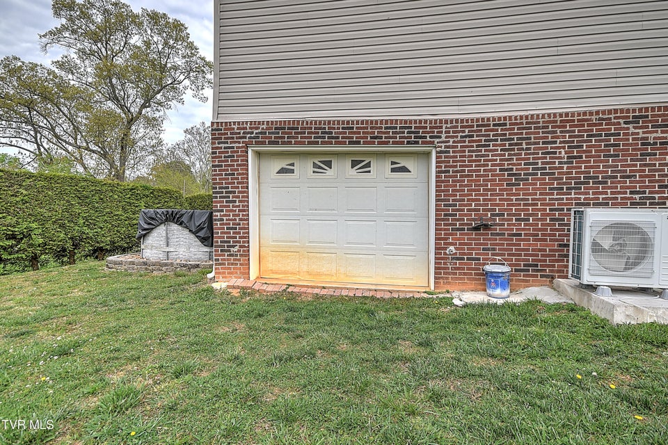 Photo #62: 176 Woodmont Avenue