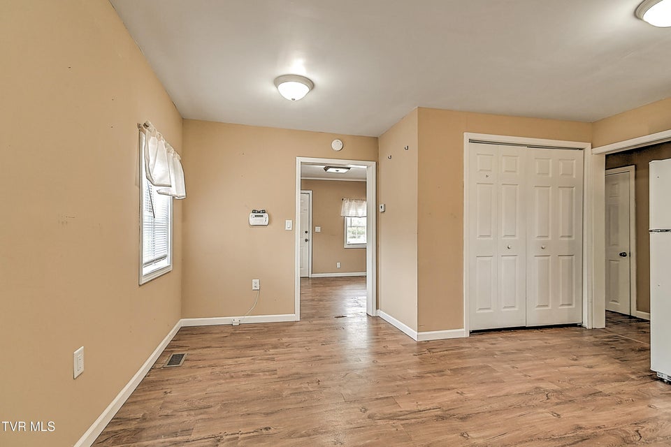 Photo #9: 506 Trudy Street