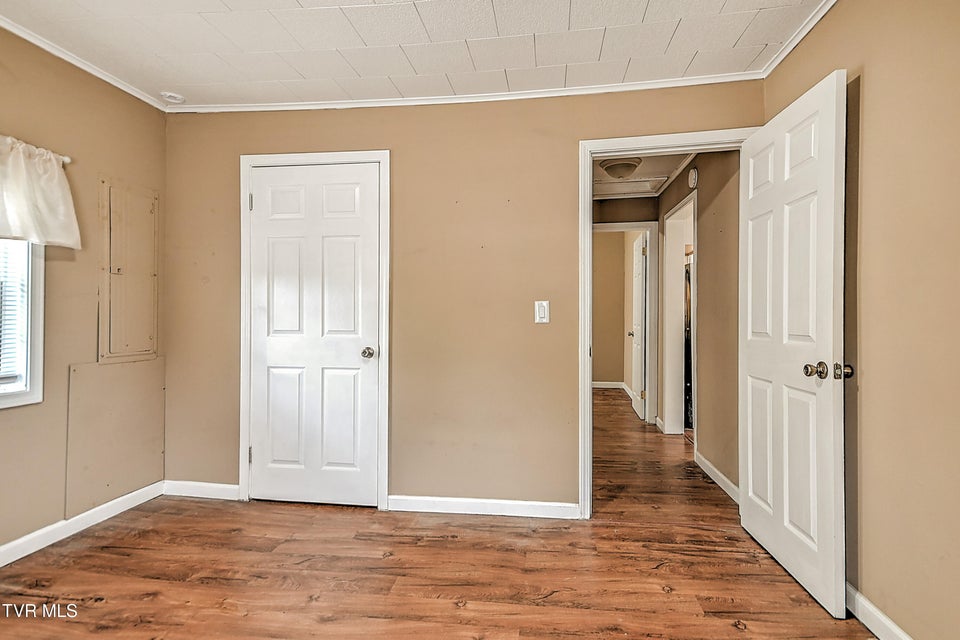 Photo #17: 506 Trudy Street