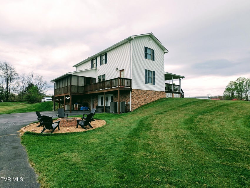 Photo #17: 275 Pilgrim Way