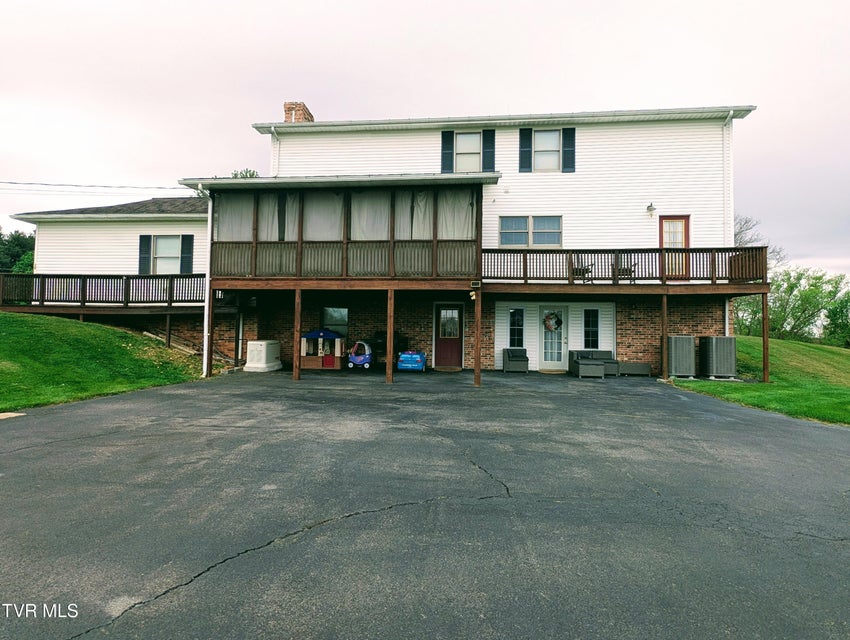 Photo #16: 275 Pilgrim Way