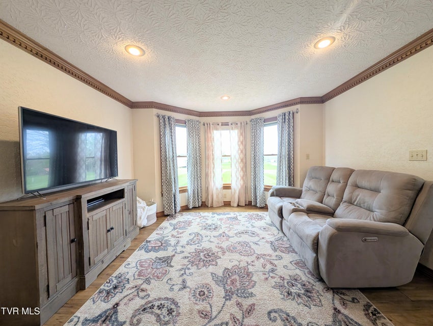 Photo #28: 275 Pilgrim Way