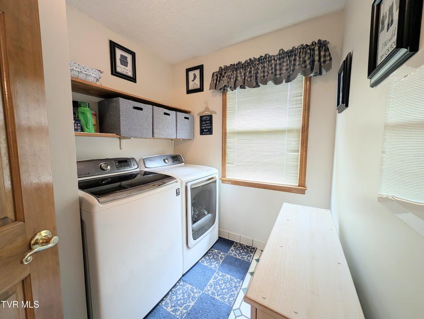 Photo #44: 275 Pilgrim Way