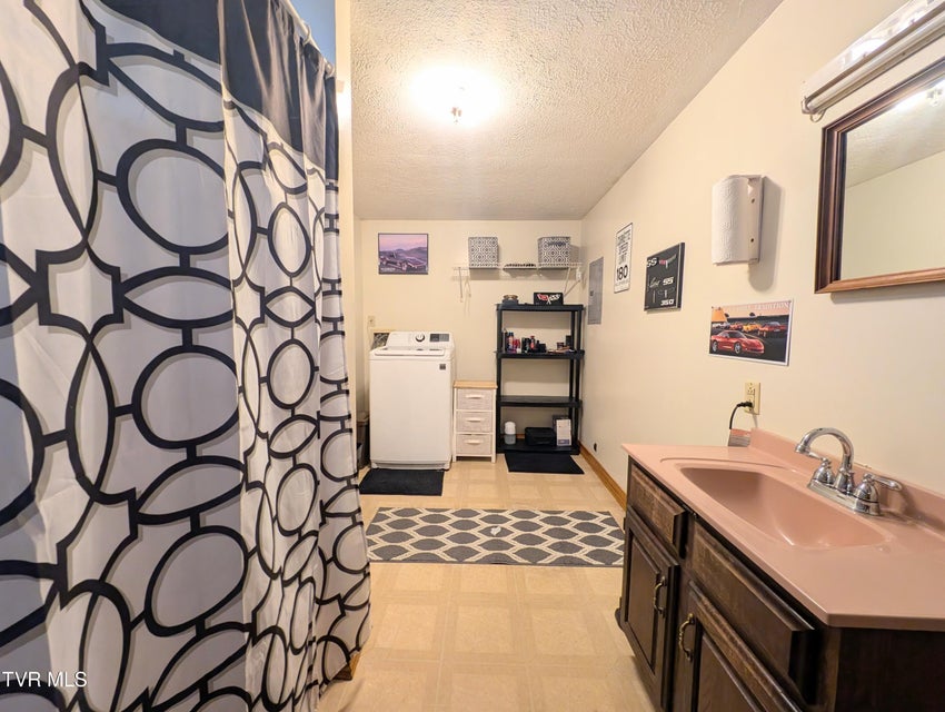 Photo #67: 275 Pilgrim Way