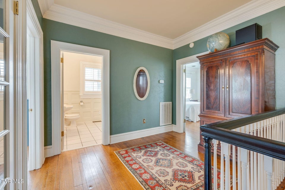 Photo #24: 207 Lynwood Street