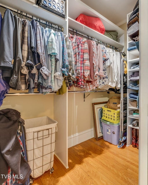 Photo #30: 207 Lynwood Street