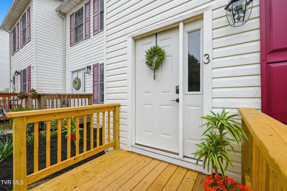 Photo #3: 44 Tulip Grove Circle