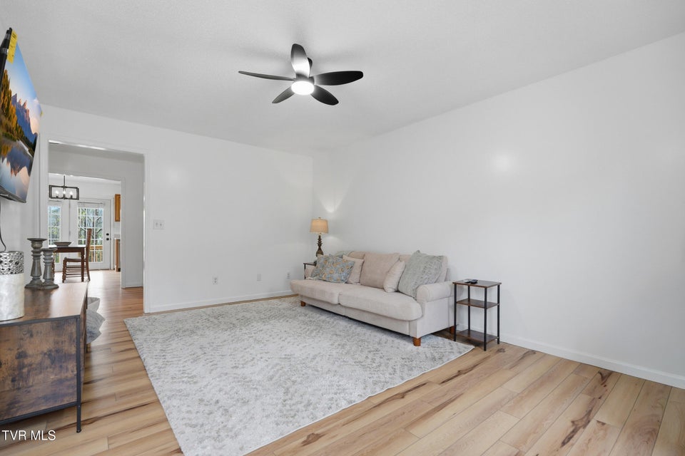 Photo #6: 44 Tulip Grove Circle