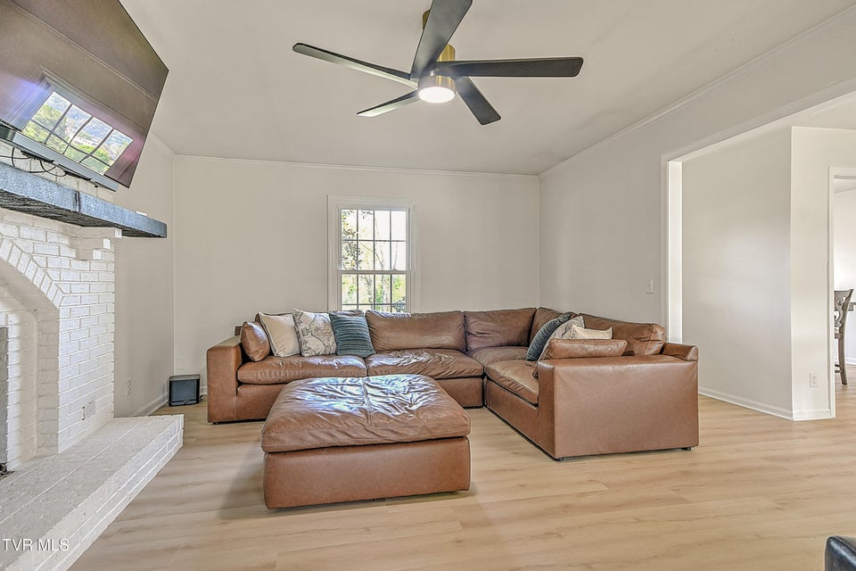 Photo #9: 1420 Ruthbrooke Drive