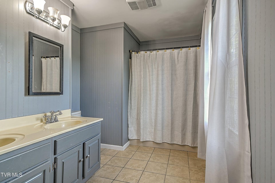 Photo #34: 1420 Ruthbrooke Drive