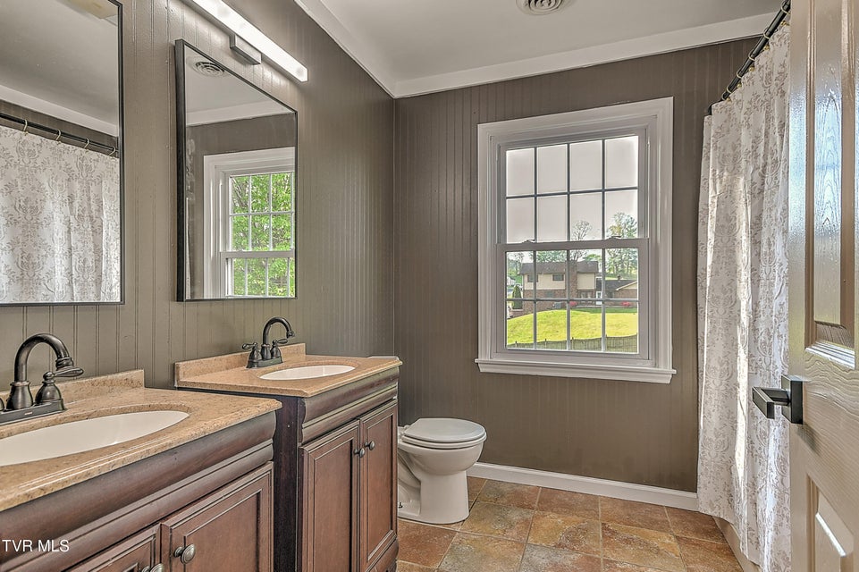 Photo #38: 1420 Ruthbrooke Drive