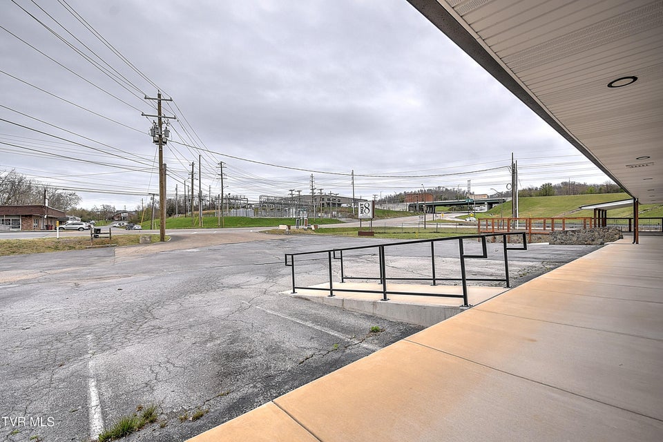 Photo #9: 3100 Roan Street