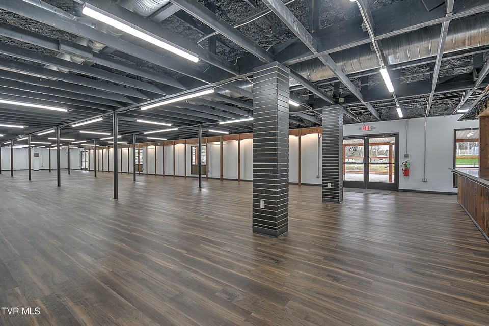 Photo #17: 3100 Roan Street