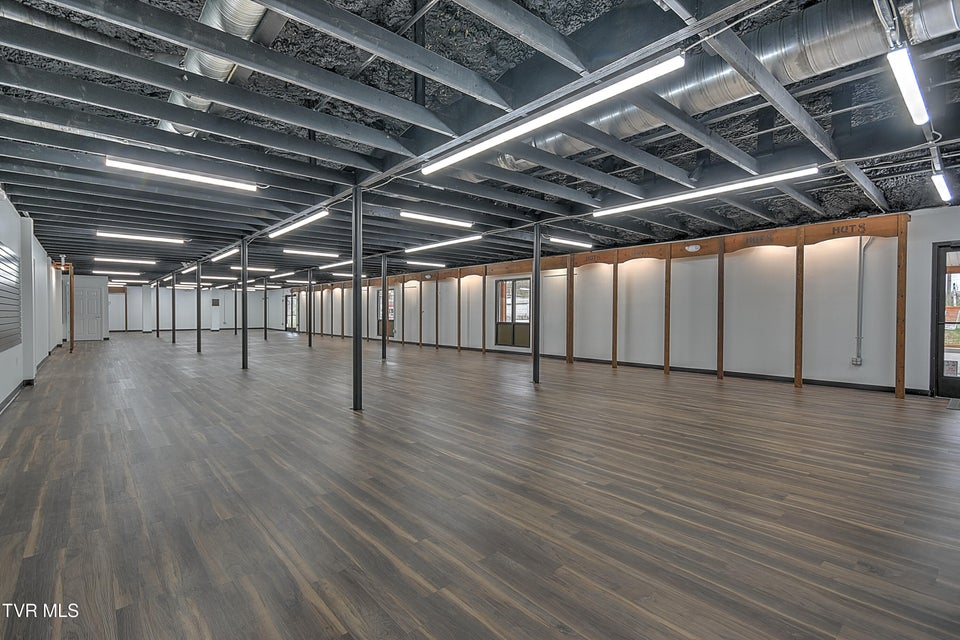 Photo #18: 3100 Roan Street