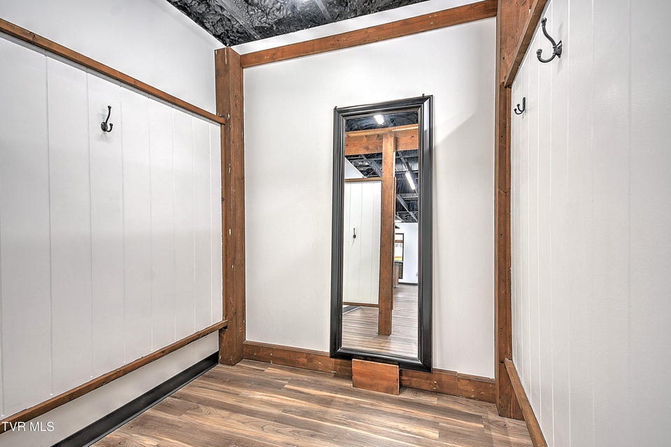 Photo #23: 3100 Roan Street