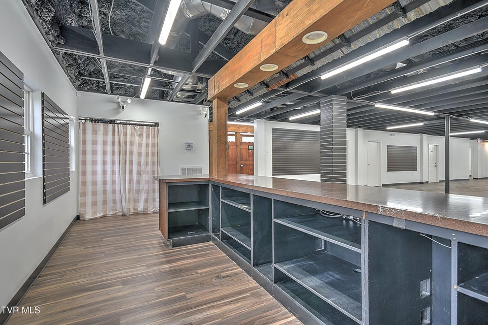 Photo #28: 3100 Roan Street