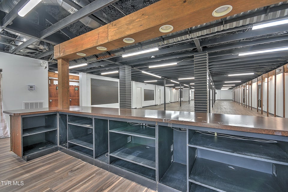 Photo #29: 3100 Roan Street