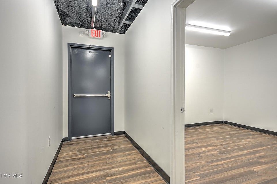 Photo #38: 3100 Roan Street