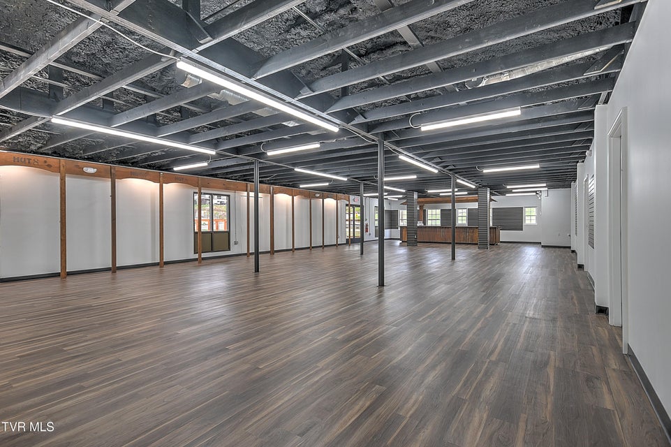 Photo #39: 3100 Roan Street