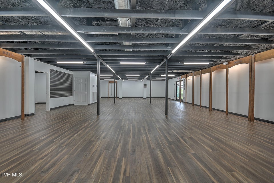 Photo #43: 3100 Roan Street