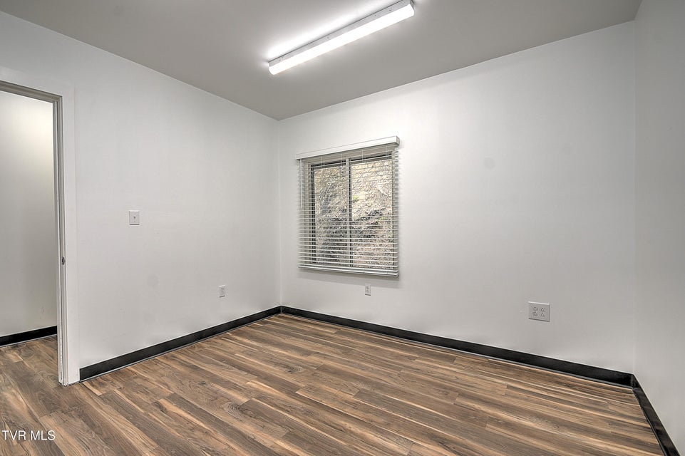 Photo #46: 3100 Roan Street