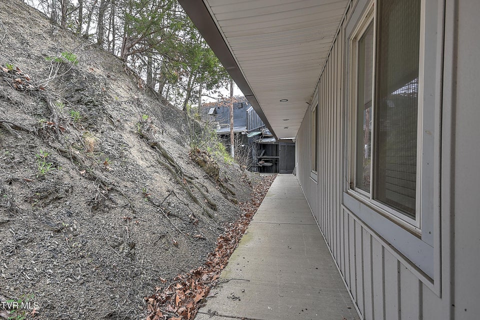 Photo #57: 3100 Roan Street