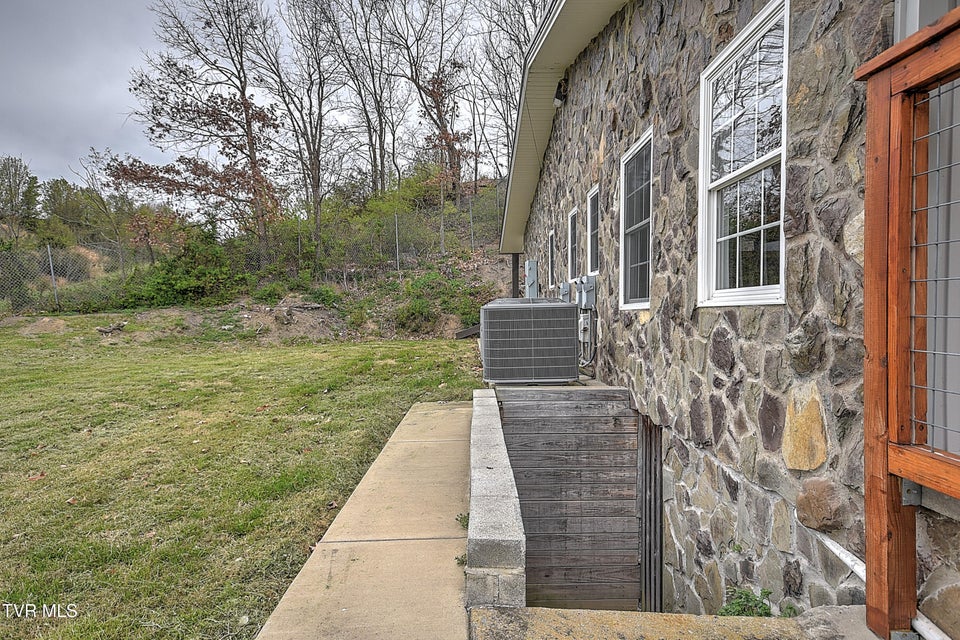 Photo #59: 3100 Roan Street