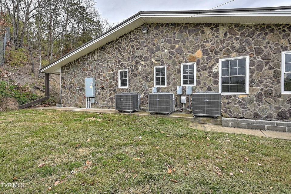 Photo #60: 3100 Roan Street