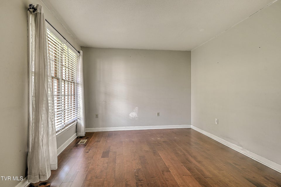 Photo #2: 816 Burwind Court