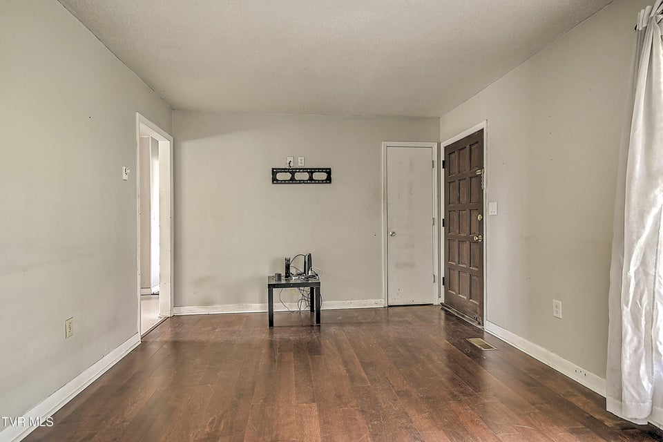 Photo #3: 816 Burwind Court