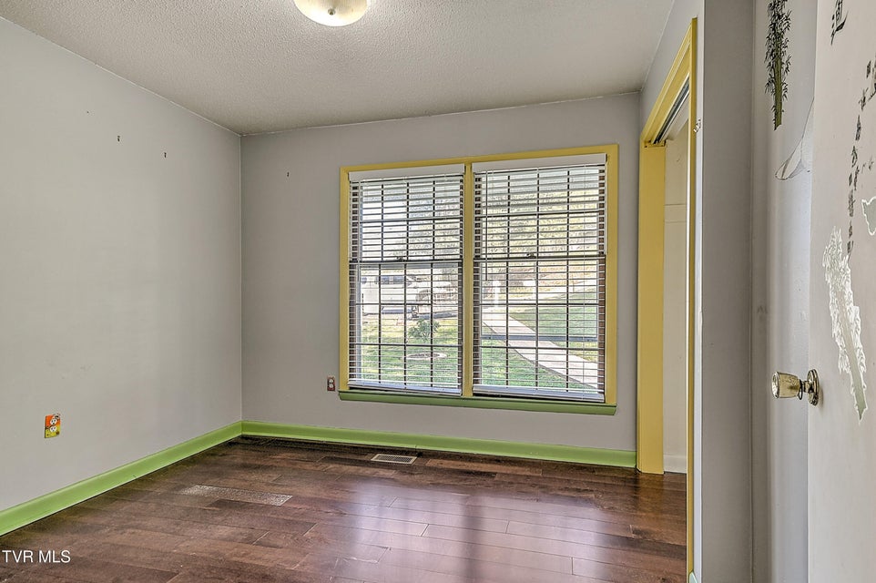 Photo #8: 816 Burwind Court