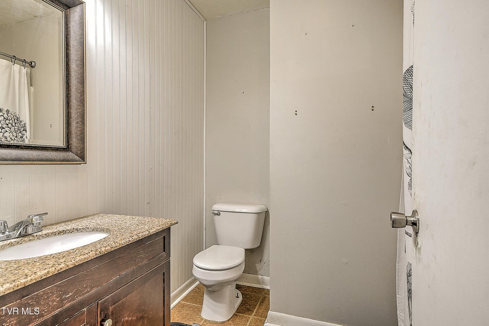 Photo #11: 816 Burwind Court