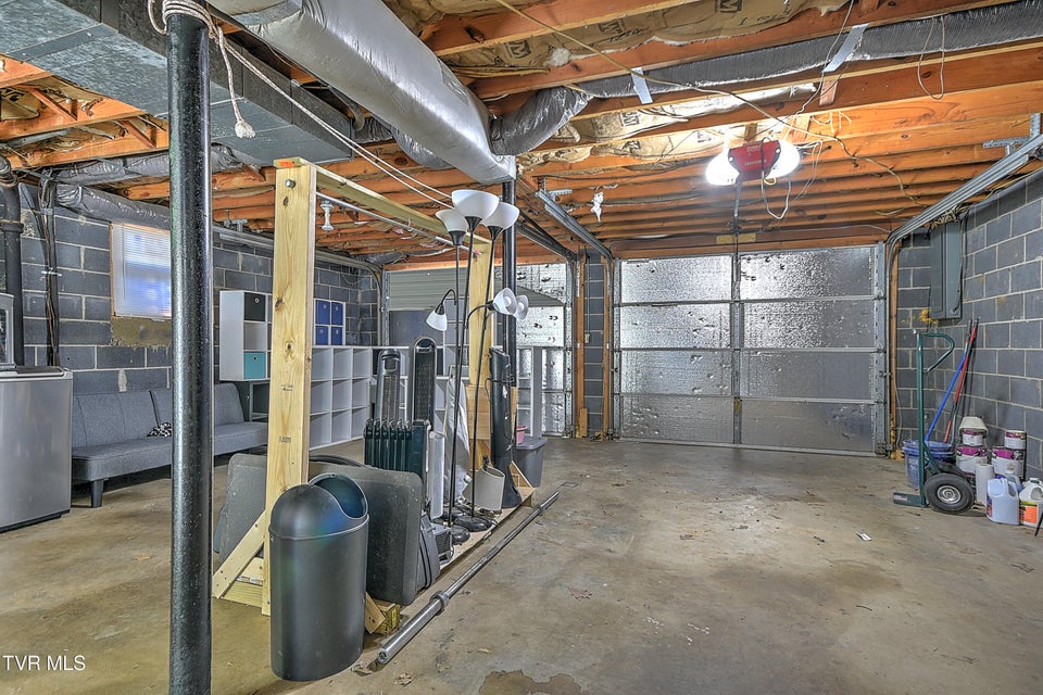 Photo #19: 816 Burwind Court