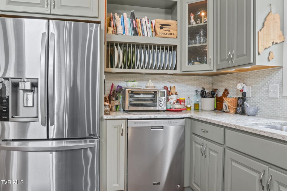 Photo #17: 150 Rice Road