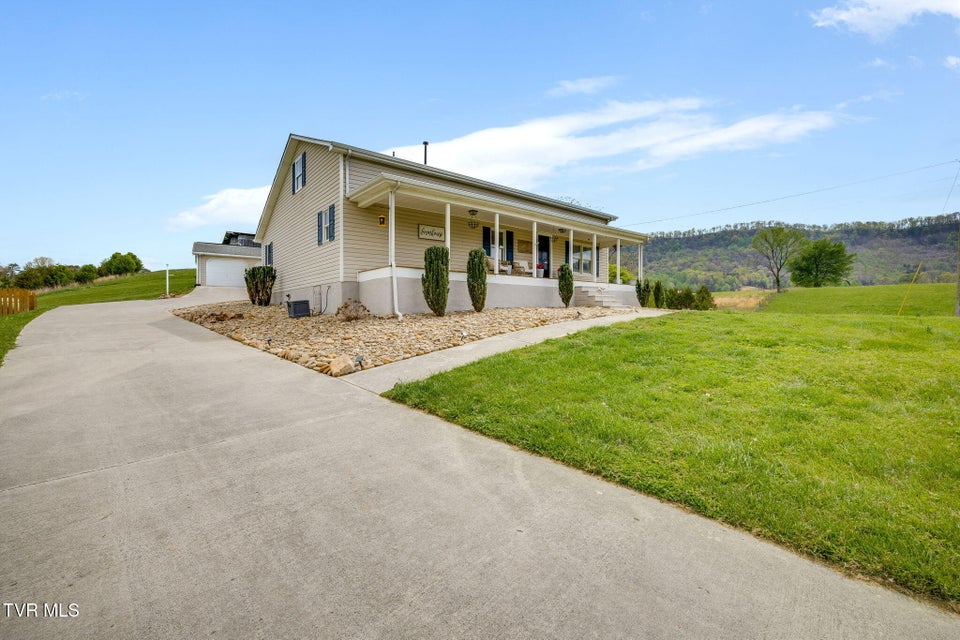 Photo #3: 156 Simpson Road