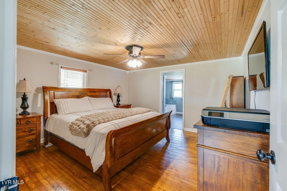 Photo #22: 156 Simpson Road