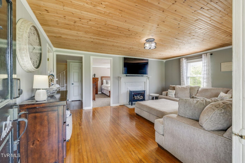 Photo #6: 156 Simpson Road