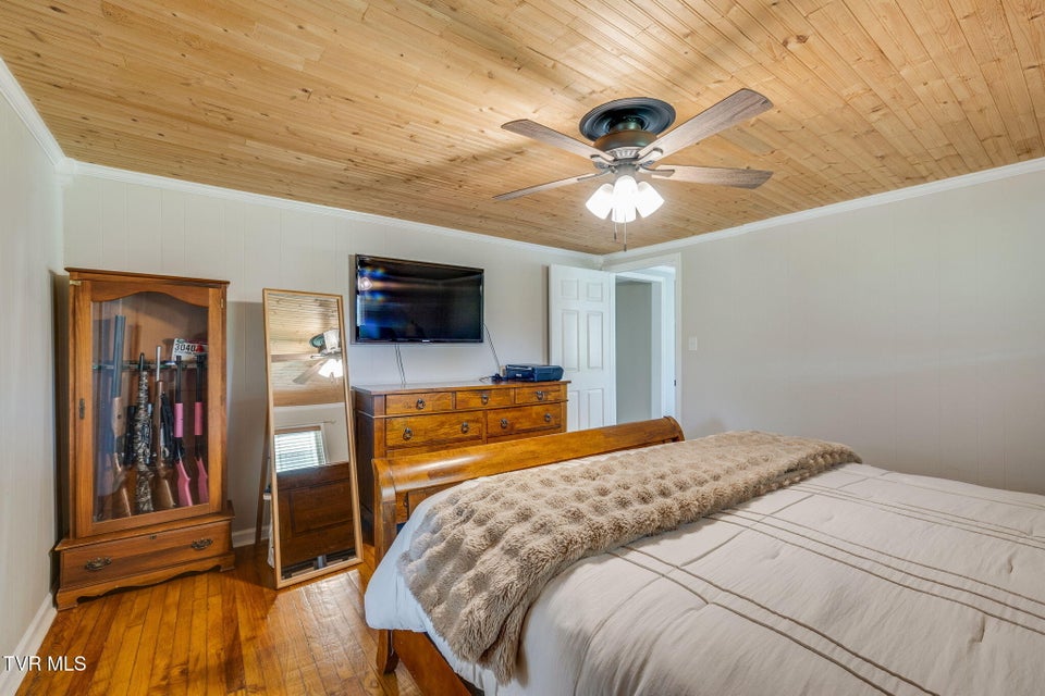 Photo #24: 156 Simpson Road