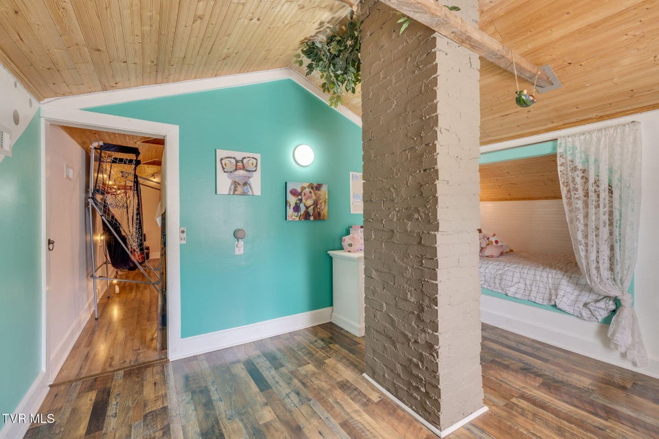 Photo #40: 156 Simpson Road