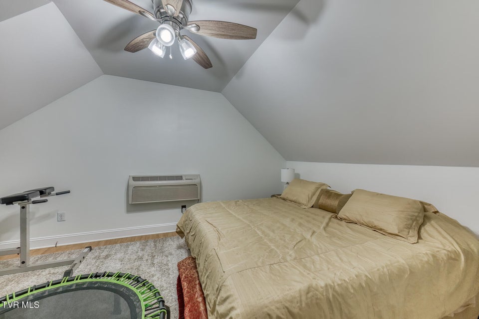 Photo #36: 18348 Buffalo Pond Road