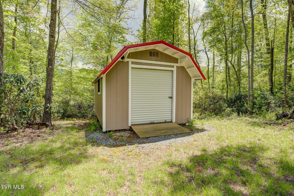 Photo #47: 994 Fairview Road