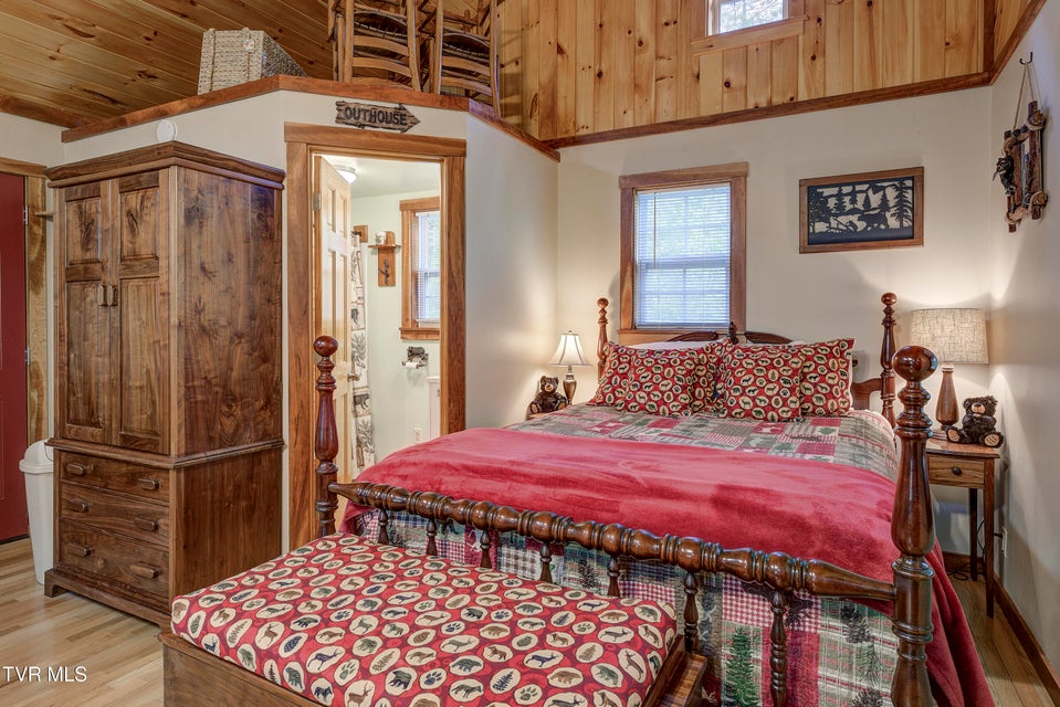 Photo #23: 994 Fairview Road