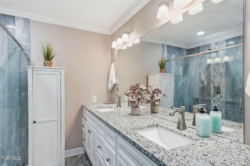 Photo #18: 4953 Weaver Pike