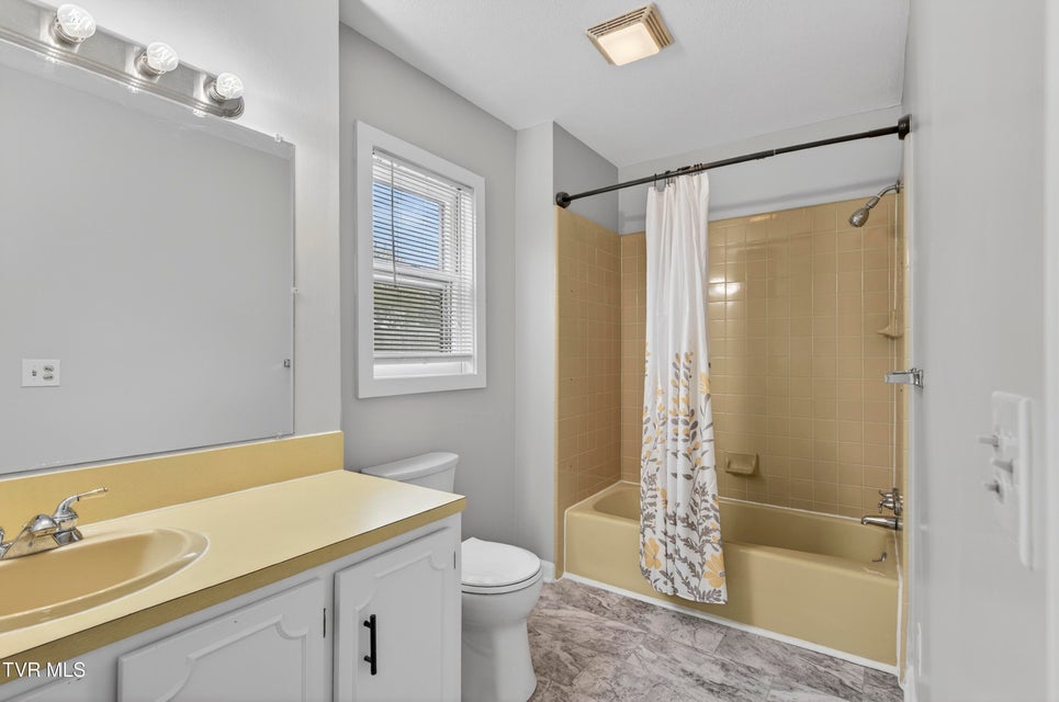 Photo #15: 329 Magnolia Drive