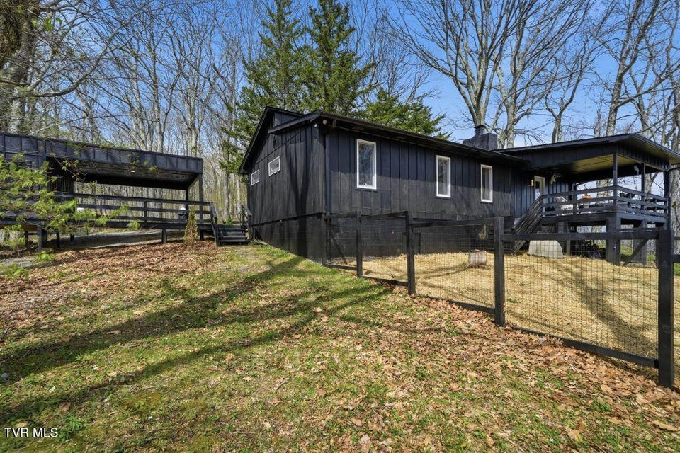 Photo #4: 195 Log Cabin Lane