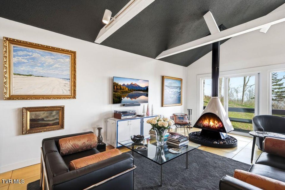 Photo #9: 195 Log Cabin Lane